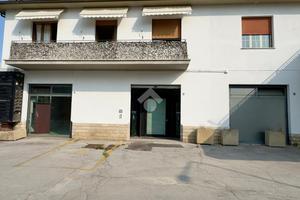 NEGOZIO A CITTÀ DI CASTELLO