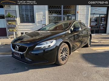 Volvo V40 D2 Momentum Geartronic #10585