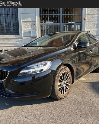 Volvo V40 D2 Momentum Geartronic #10585