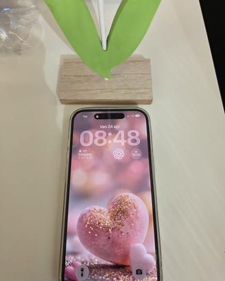 iPhone 15 – 128 GB