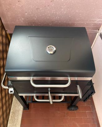 Barbecue gia montato