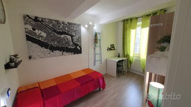 Camere singole in Corso Cairoli 102 Macerata (MC)