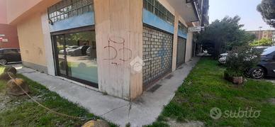 NEGOZIO A BRESCIA