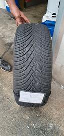 4 Pneumatici invernali 235/50 R18 Kleber