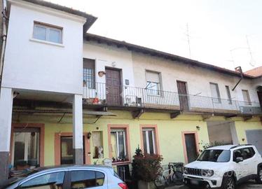 2 LOCALI A PADERNO DUGNANO