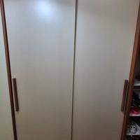 Armadio a due ante scorrevoli moderno gia smontato