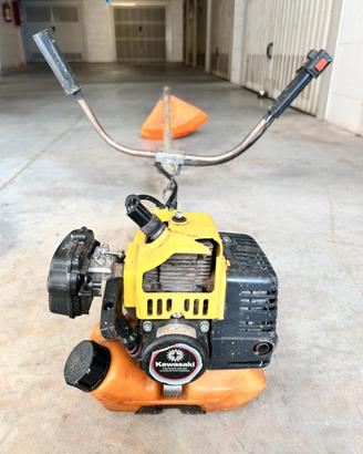 Decespugliatore Kawasaki TG33