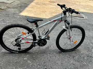 bike Rockrider ST 100 bianca di Decatu