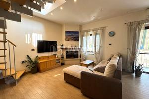 Appartamento a Napoli Via giustiniano 3 locali