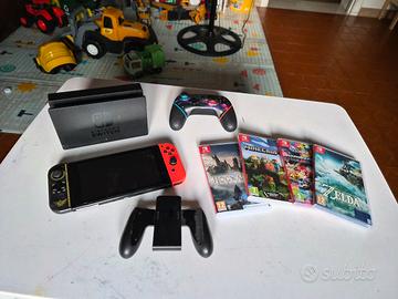 Nintendo Switch (Modello V2) con 5 giochi