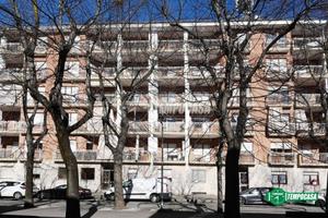 3 LOCALI IN CORSO GIACOMO MATTEOTTI