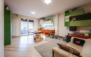 Trilocale con terrazzo