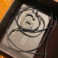 Collana con lettera G