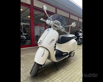 PIAGGIO VESPA GTS 300