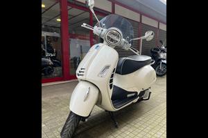 PIAGGIO VESPA GTS 300
