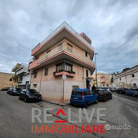 Intero stabile con garage e tavernetta