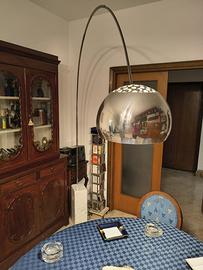 Lampada arco castiglione