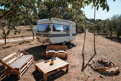 Roulotte Vintage Ristrutturata con Pannello Solare