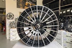 Cerchi Mercedes raggio 19 NUOVI cod.03927