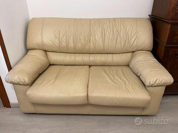 Salone arte povera + divano letto 2 posti in pelle
