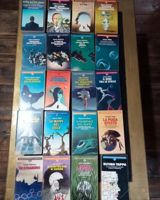 Libri vintage "OSCAR FANTASCIENZA"