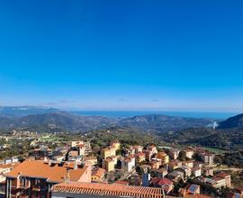 Lanusei, app. panoramico con sottotetto e terrazza