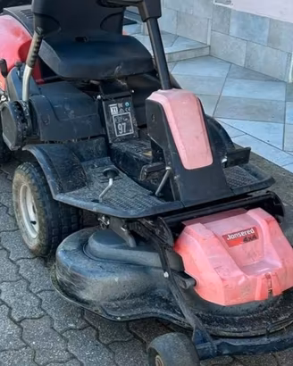 trattorino tagliaerba Jonsered 4x4 hp 16