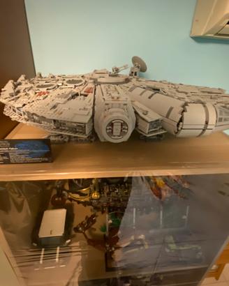 Lego millenim falcon UCS 75192