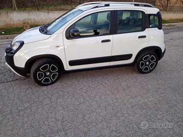 FIAT Panda Cross hybrid unico proprietario