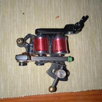 macchinetta per tatuaggi