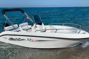 Trimarchi 57s con motore Honda BF40E nuova 2026