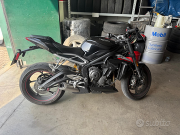 Triumph street triple 765 rs