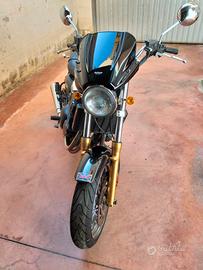 Triumph TT 900 Legend 