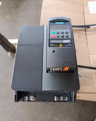 SIEMENS MICROMASTER 420 INVERTER (7.5KW)
