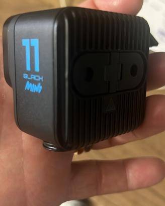 Go pro hero11 black mini