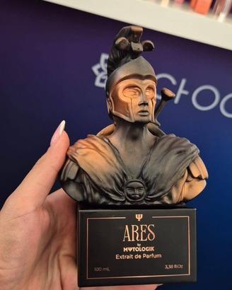 Profumo da collezione luxury ARES