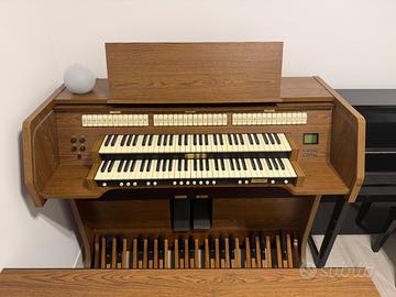 Organo liturgico Viscount Vivace 60