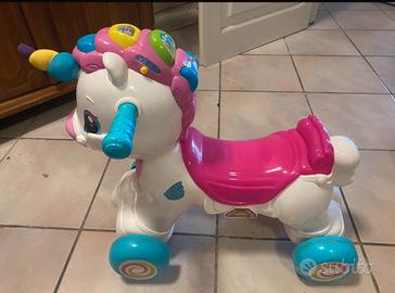 Unicorno cavalcabile Clementoni