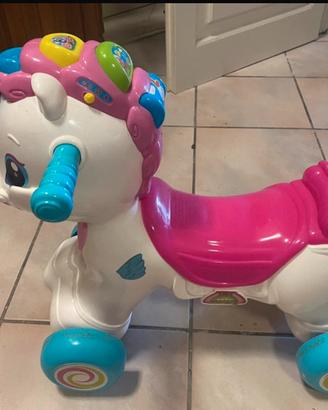 Unicorno cavalcabile Clementoni