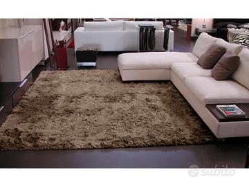 Tappeto nuovo pelo lungo