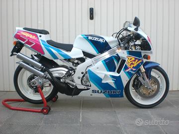 Suzuki RGV 250 - 1992