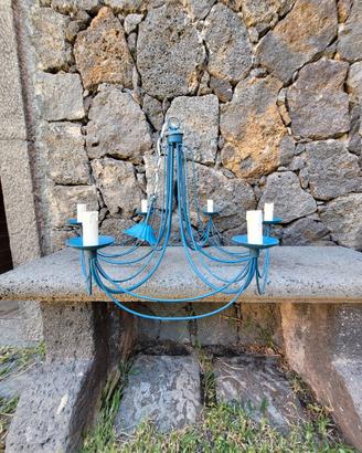 Lampadario in ferro azzurro