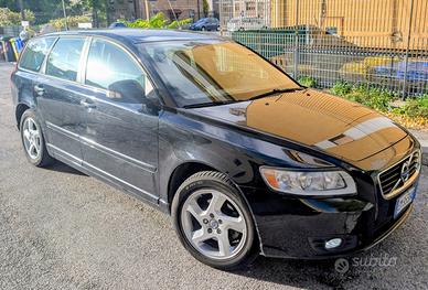 Volvo V50 polar plus 2012, 307.000 km, 3.300 Euro