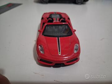 modellino burago 1/43 ferrari scuderia spider 16 m