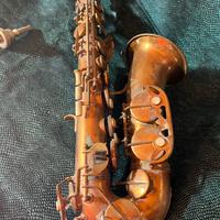 Sassofono mengar vintage