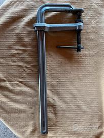 Strettoioe a vite in acciaio