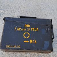 cassetta porta munizioni militare metallica