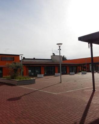 Immobile in asta di 1392 m² a Osimo