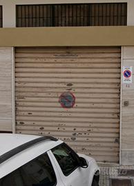 Box auto via Armando Perotti 12 Lecce