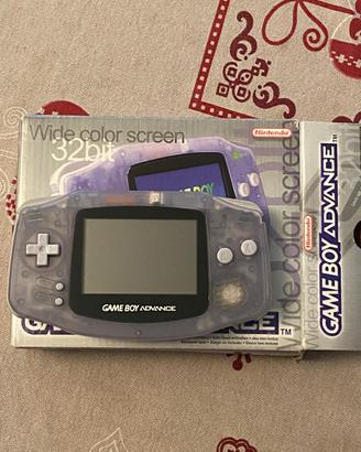 Game boy Advance con scatola